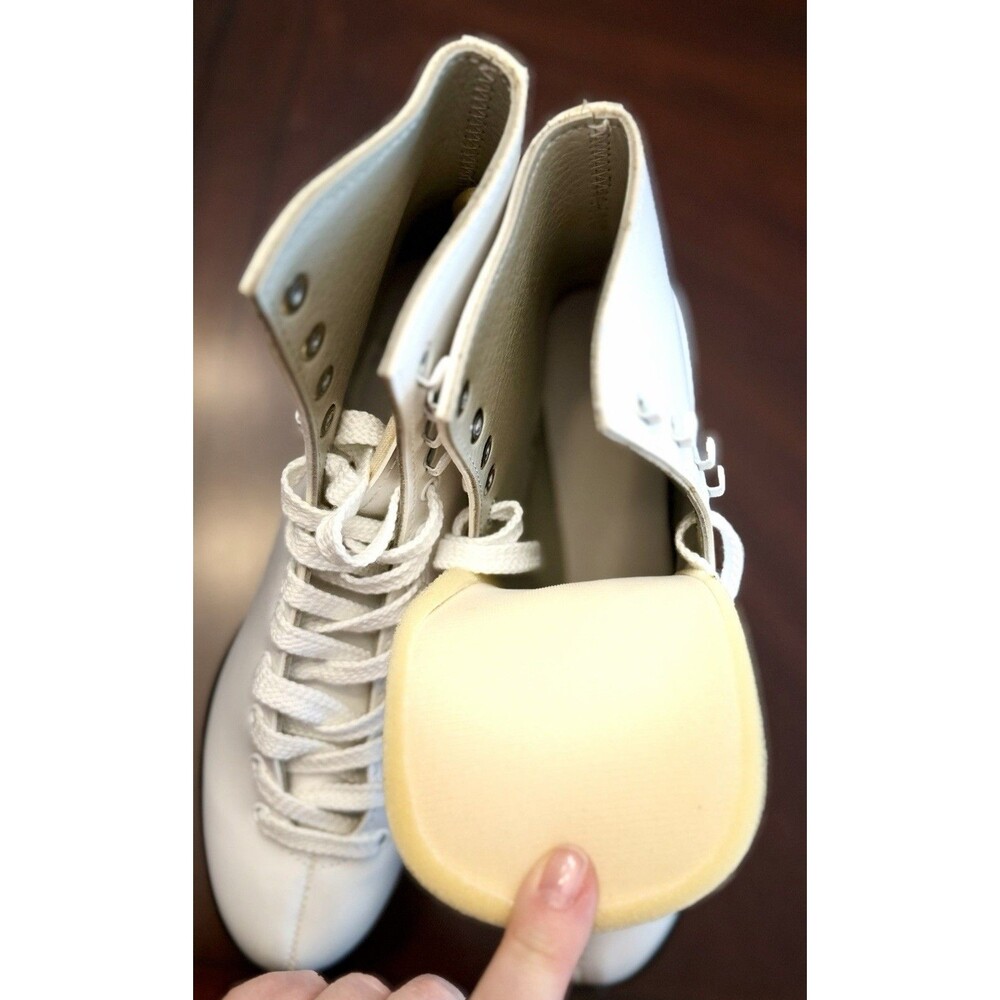 Aerflyte Ice Skates NEW Vintage Style Figure Skates Unisex Leather Classic - Picture 4 of 10